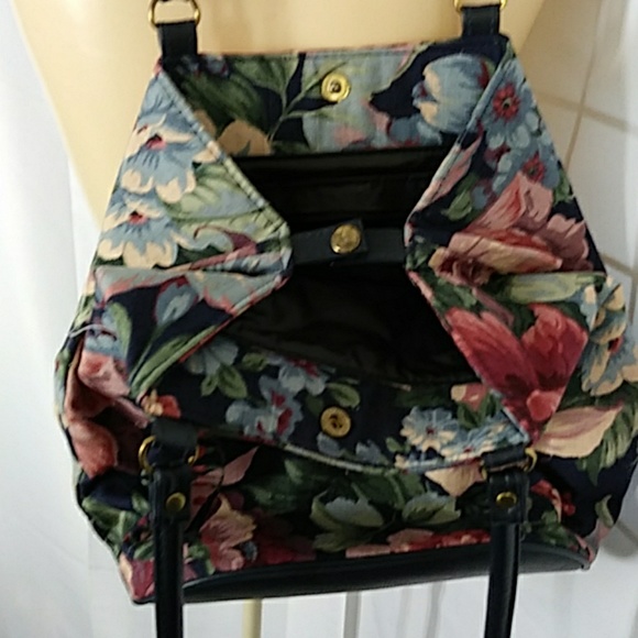 Floral Linen Fabric Tote - Picture 3 of 5